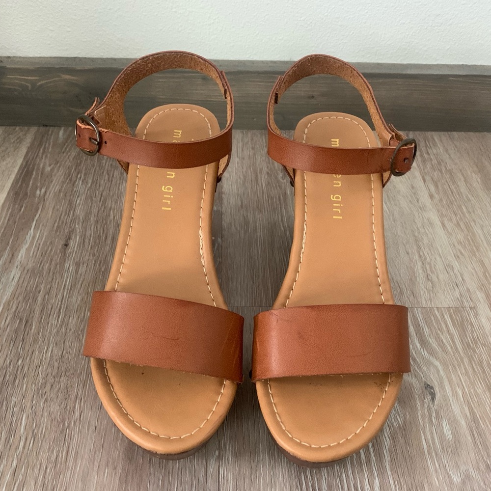 Madden Girl Lifft Platform Sandals